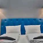 A13 Apartments - Budapest - Hostaid